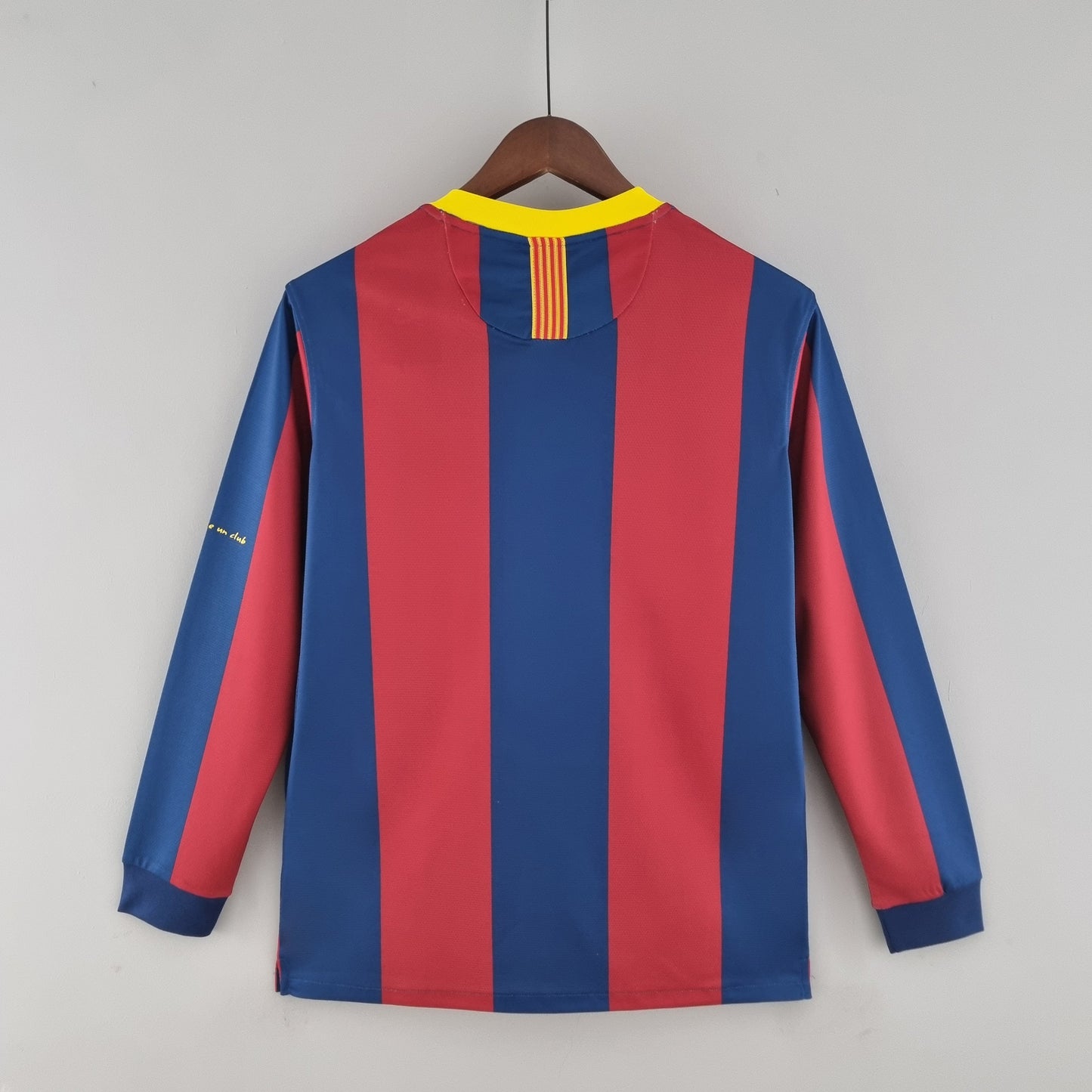 BARCELONA 2010 - 2011 HOME JERSEY LONG-SLEEVED